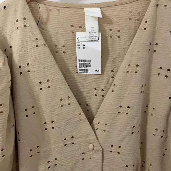 H&M summer front buttoned top - Picture 2 of 4